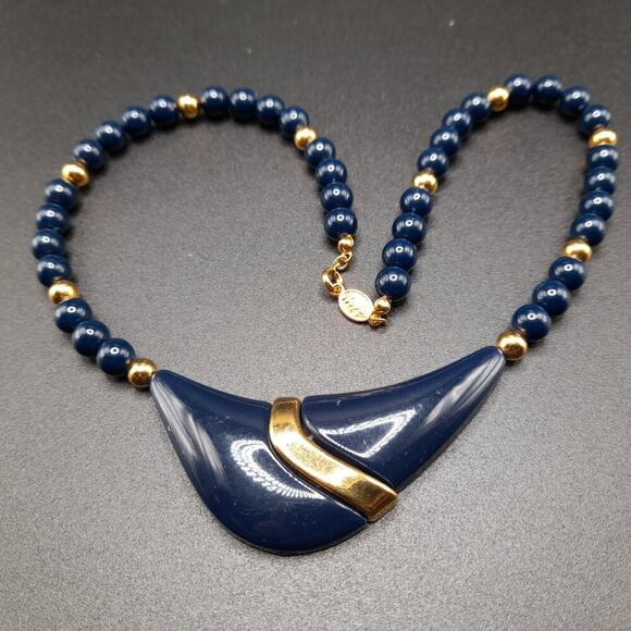 Vintage Dark Blue Napier Lucite Necklace, Light Weight, 17 Inches - Picture 1 of 9